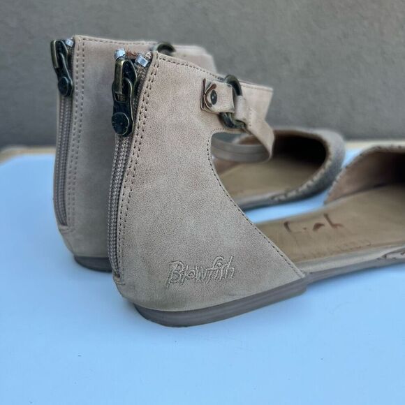 Blowfish Malibu Flats Sandal Womens Size 10 Tan Back Zip Closure Boho Laser Cut - Picture 3 of 9